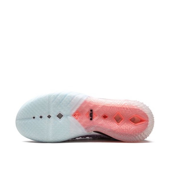 Nike LeBron 18 'Graffiti' - 8.5 Women’s or 7 Men’s - New w Box - CQ9283-900 - Picture 14 of 14